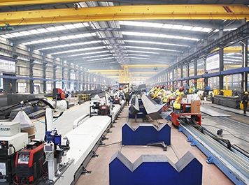 Smart manufacturing is no small feat—Zomax has welcomed over a hundred robotic employees to the team!
