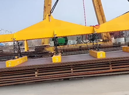 Cross-beam lifting magnet/Lifting magnet beam